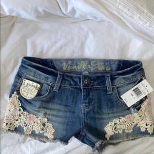 Vanilla Star Shorts